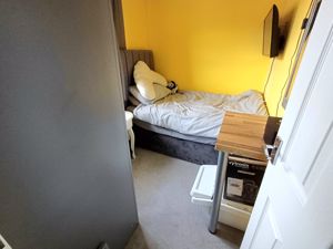 Photo 1- click for photo gallery